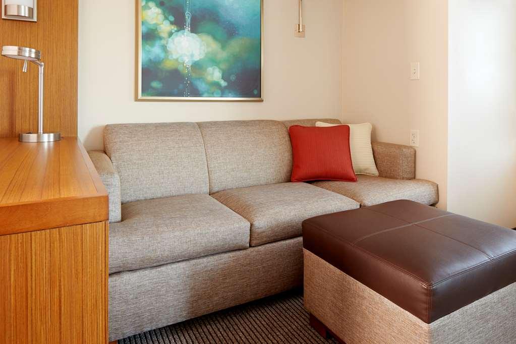 Hyatt House Indianapolis Fishers Room photo