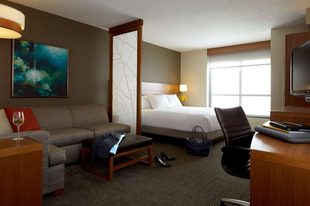 Hyatt House Indianapolis Fishers Room photo