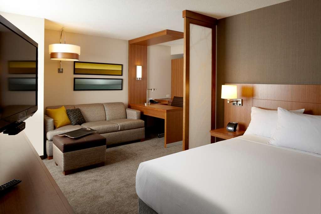 Hyatt House Indianapolis Fishers Room photo